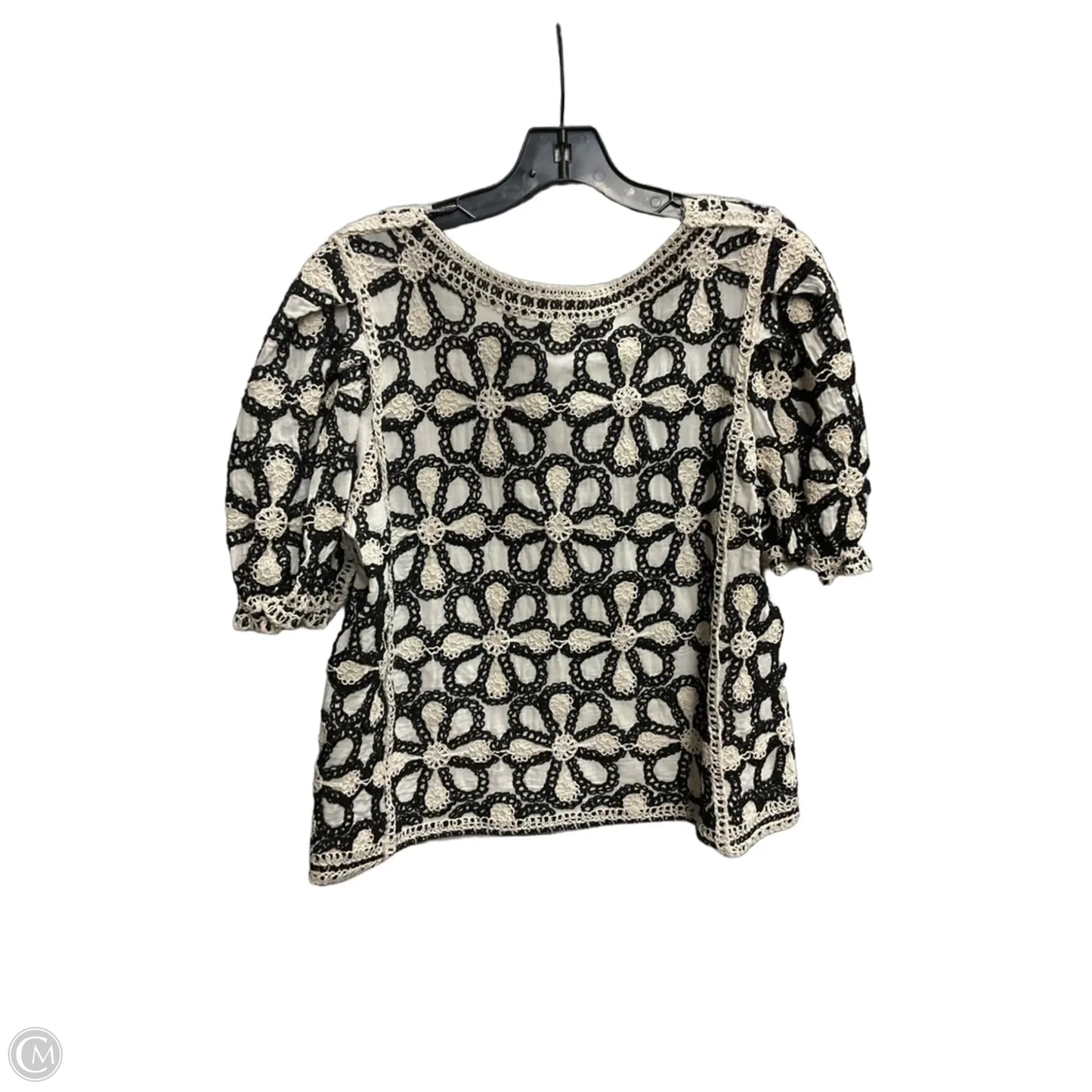 Top Short Sleeve By Solitaire In Black & Cream, Size: M