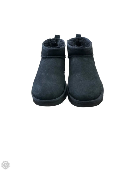 Boots Designer By Ugg In Black, Size: 9