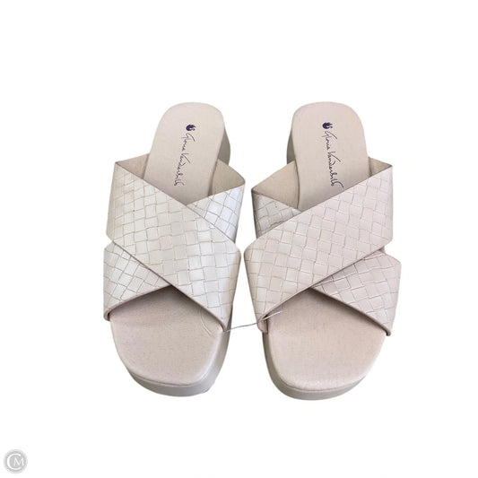 Sandals Flats By Gloria Vanderbilt In Tan, Size: 8