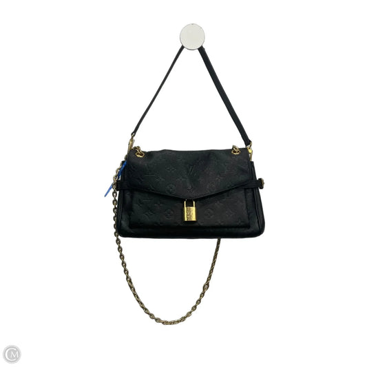 Crossbody Luxury Designer By Louis Vuitton, Size: Medium