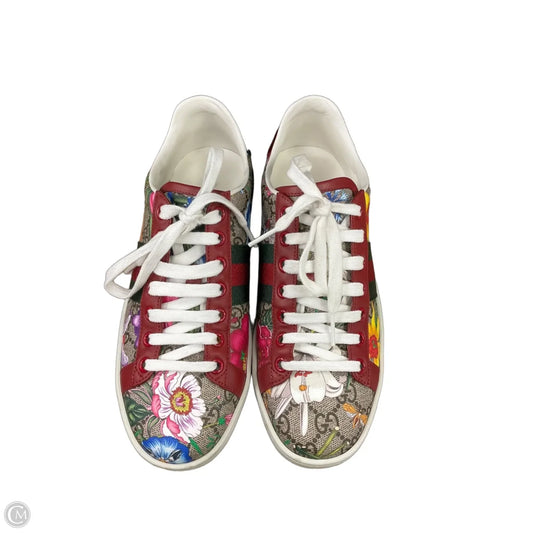 Shoes Luxury Designer By Gucci In Floral Print, Size: 6.5