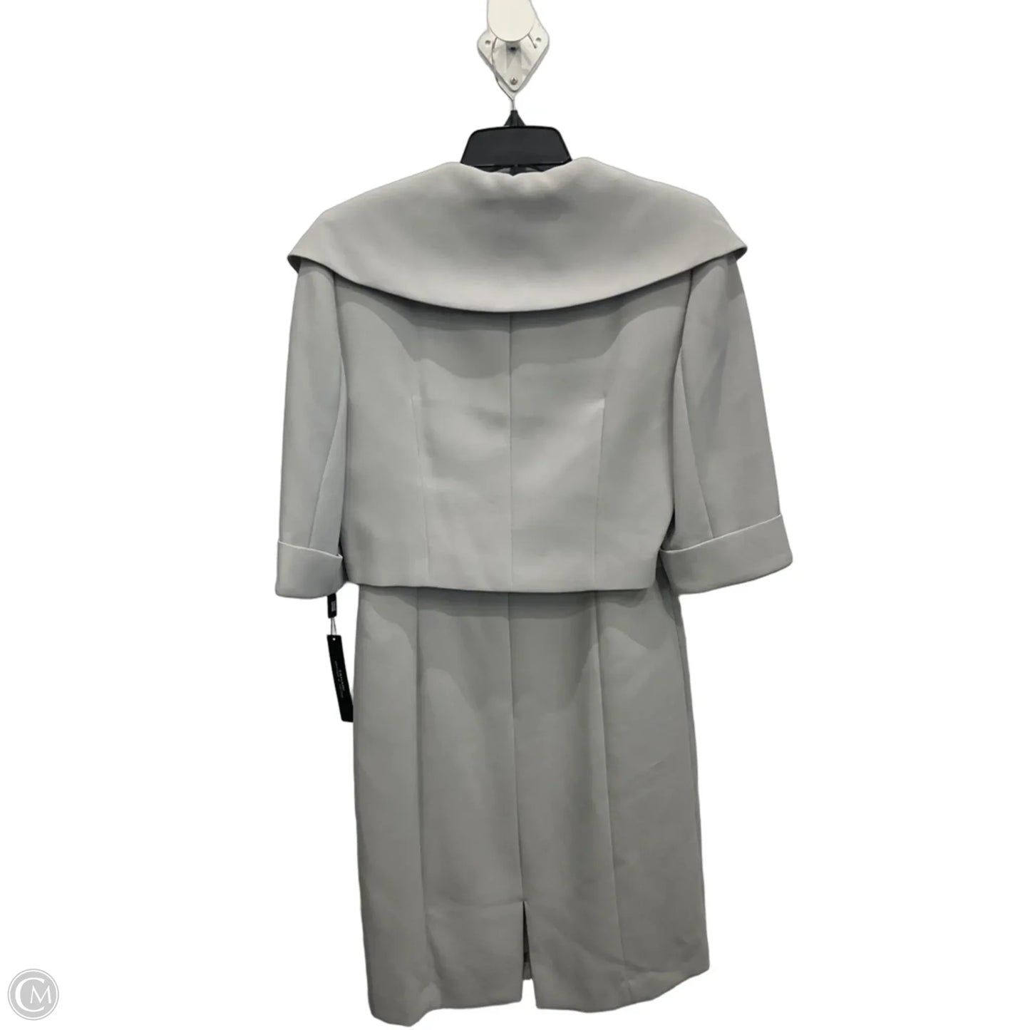 Dress Suit 2pc By Tahari In Grey, Size: 6