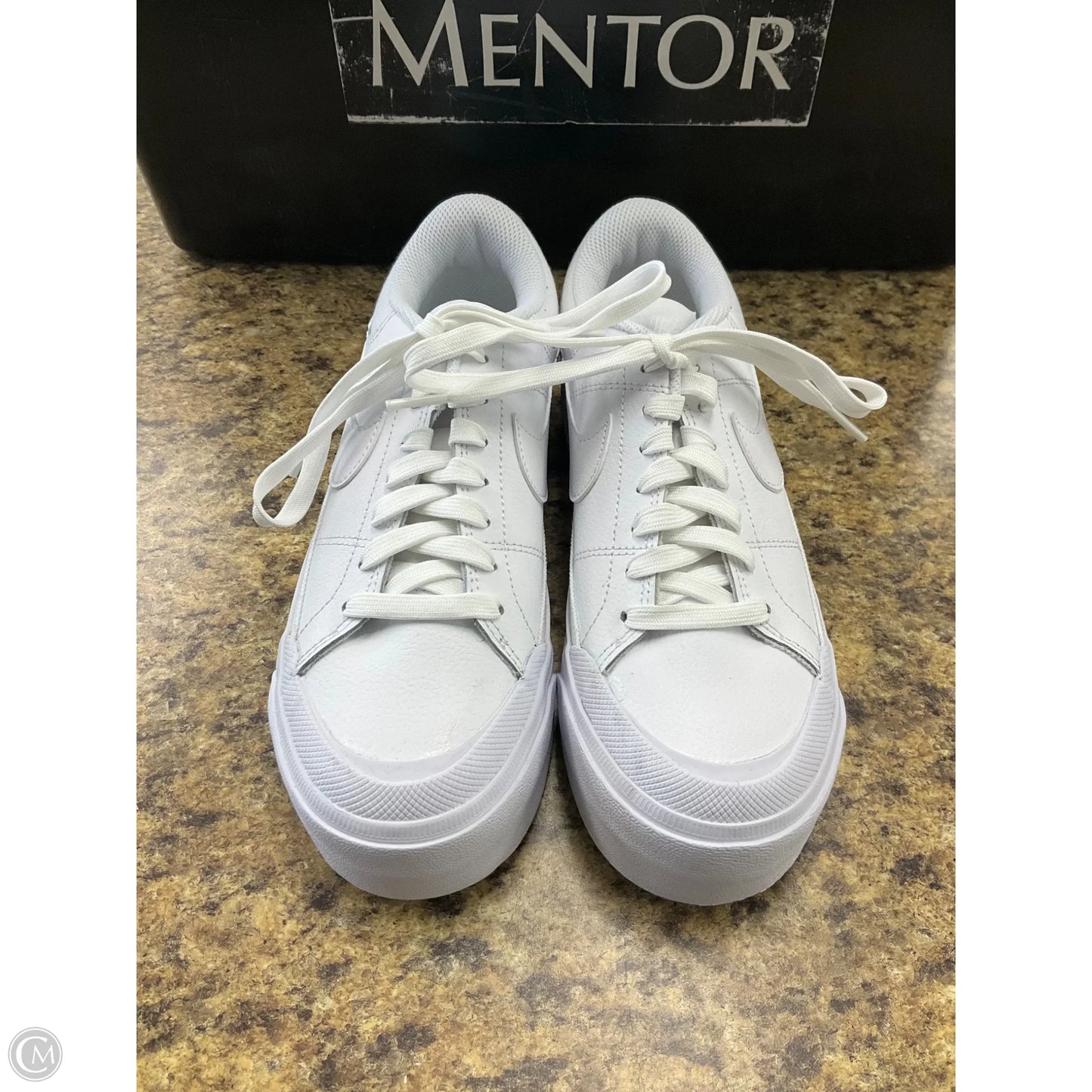 Shoes Athletic By Nike In White, Size: 6