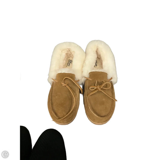 Shoes Flats By Clothes Mentor In Tan, Size: 9