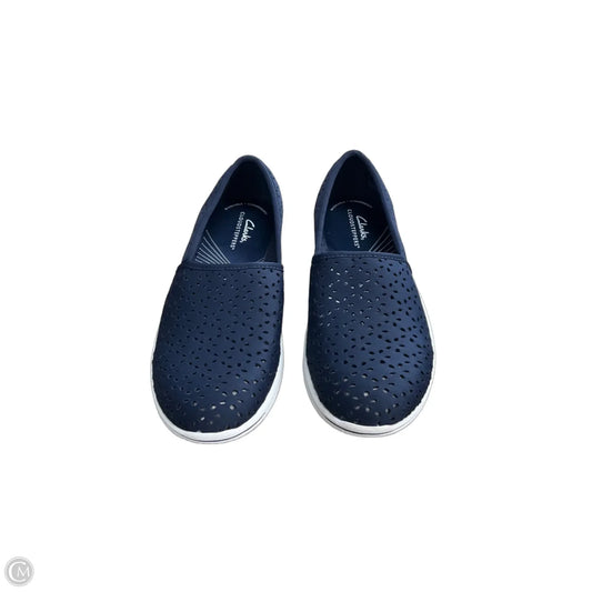 Shoes Flats By Clarks In Blue & White, Size: 7.5