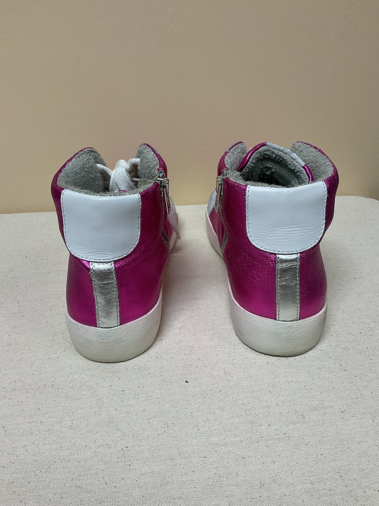 Shoes Sneakers By Cma In Pink & White, Size:38