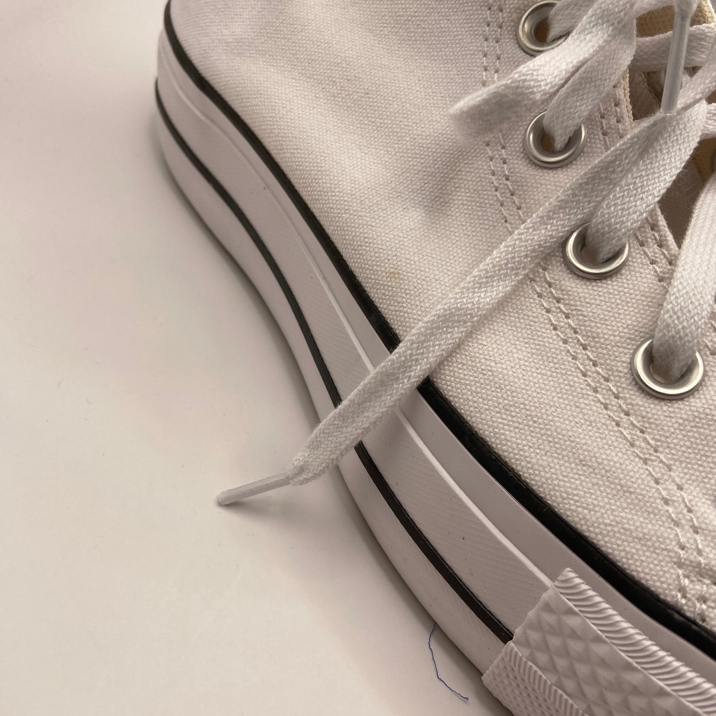 Shoes Sneakers Platform By Converse In White, Size: 8