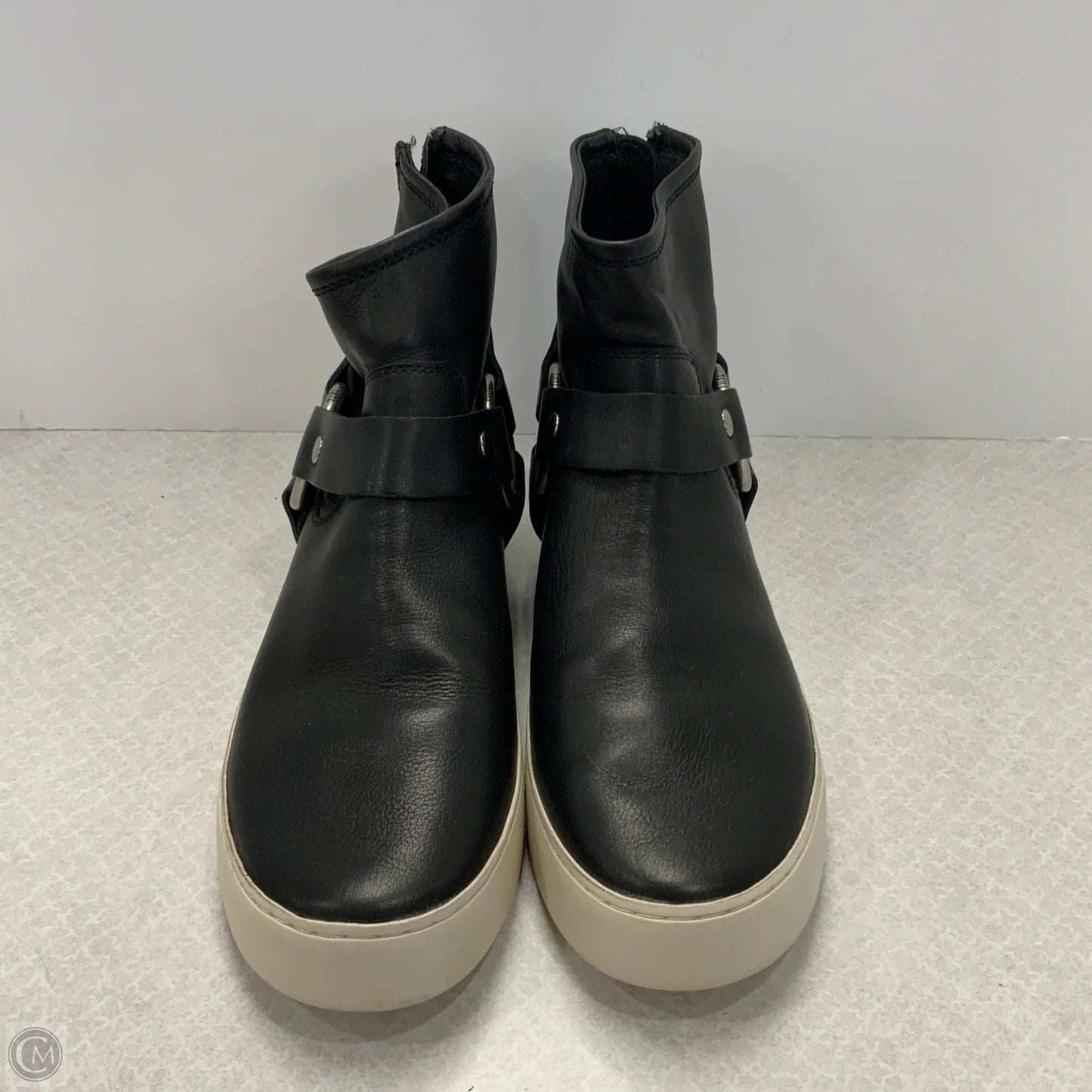 Boots Ankle Flats By Frye In Black, Size: 8