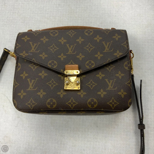 Handbag Luxury Designer By Louis Vuitton, Size: Medium