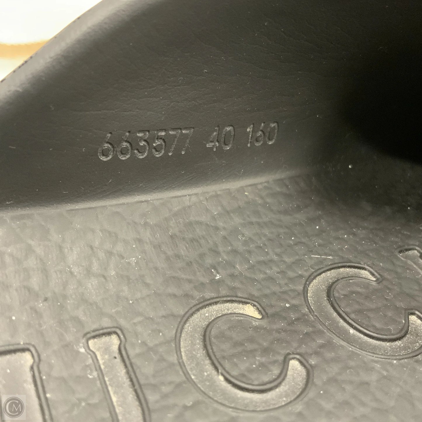 Shoes Luxury Designer By Gucci In Black, Size: 9