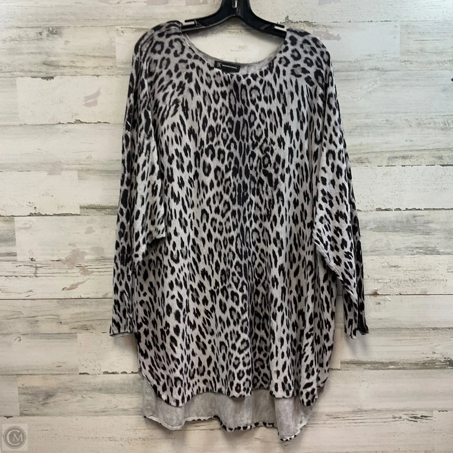 Top Long Sleeve By Inc In Grey, Size: 4x