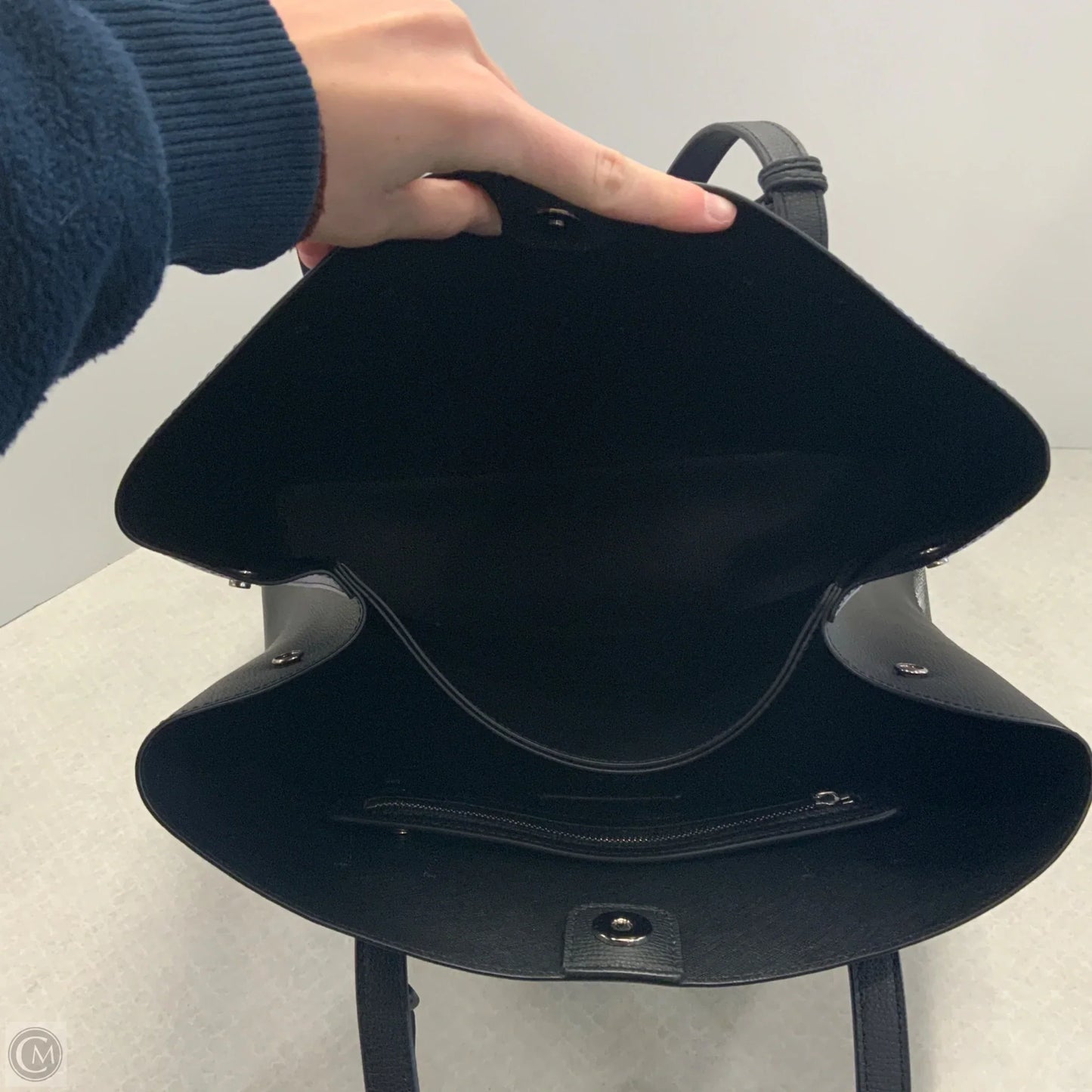 Handbag Leather By Dkny, Size: Large