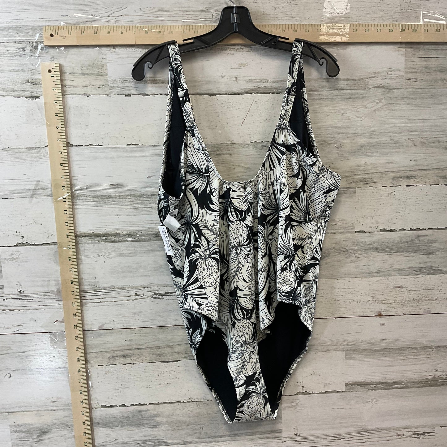 Swimsuit By Old Navy  Size: 3x