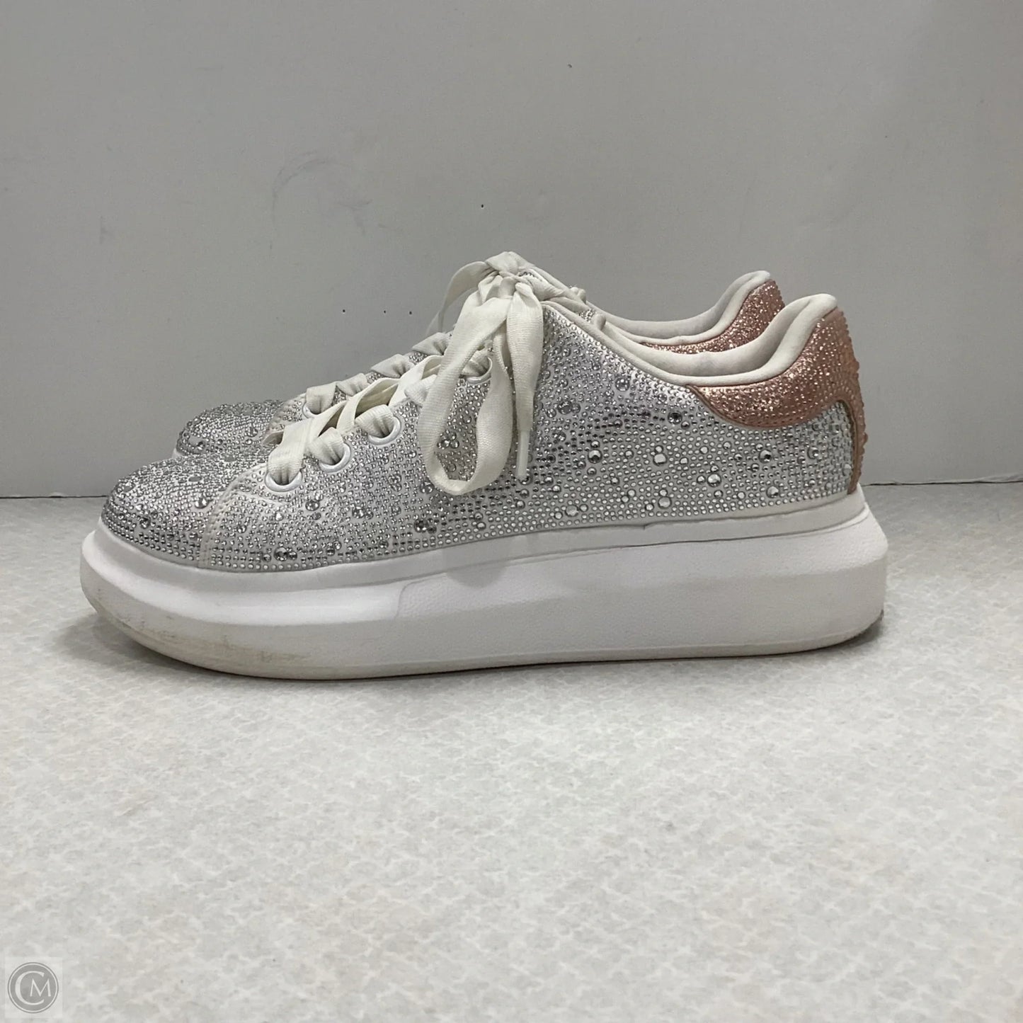 Shoes Sneakers By Inc In Silver & White, Size: 8.5