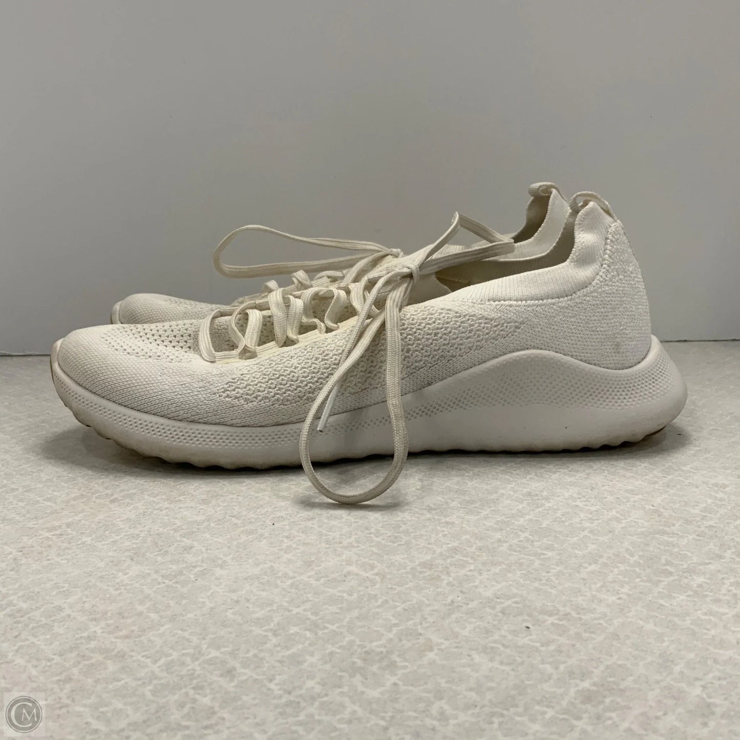 Shoes Athletic By Aetrex In White, Size: 9.5