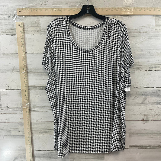 Top Short Sleeve By Maurices  Size: 3x