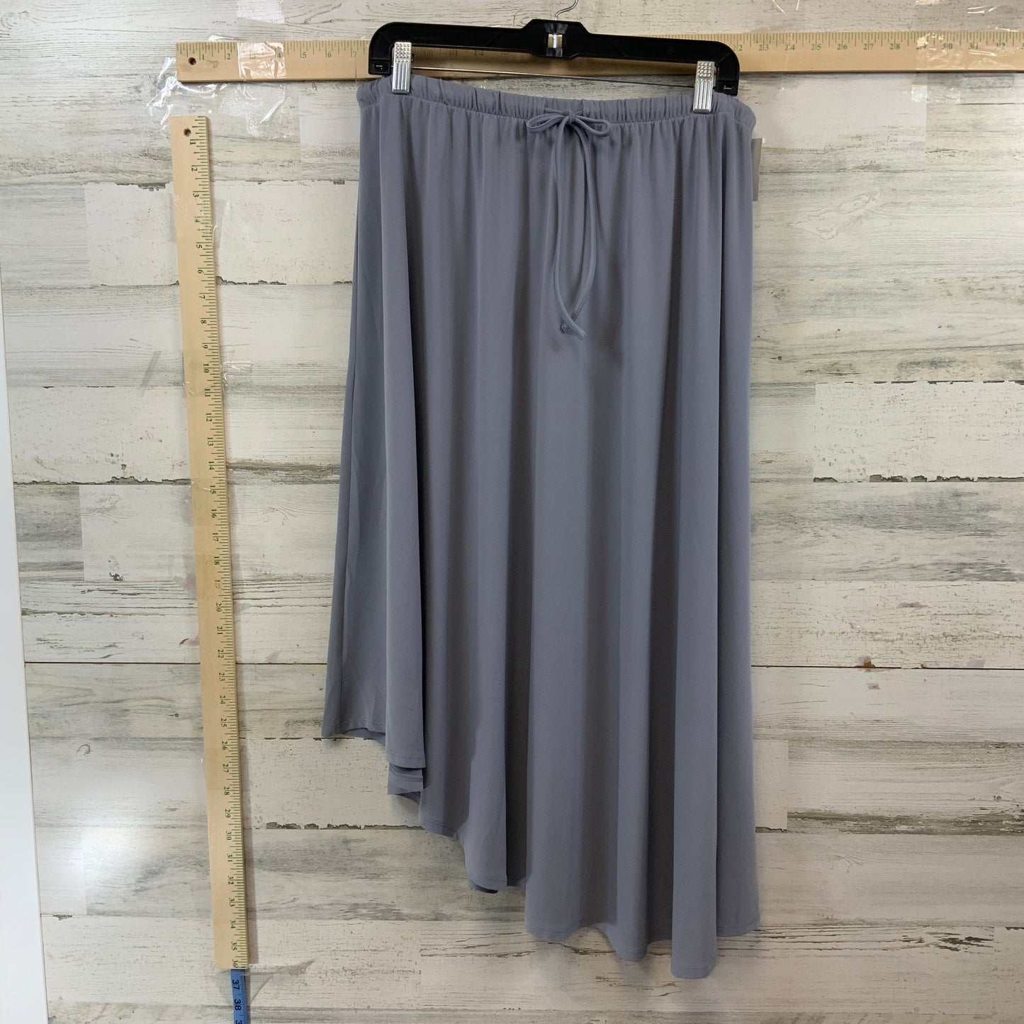 Skirt Midi By Simply Vera  Size: L