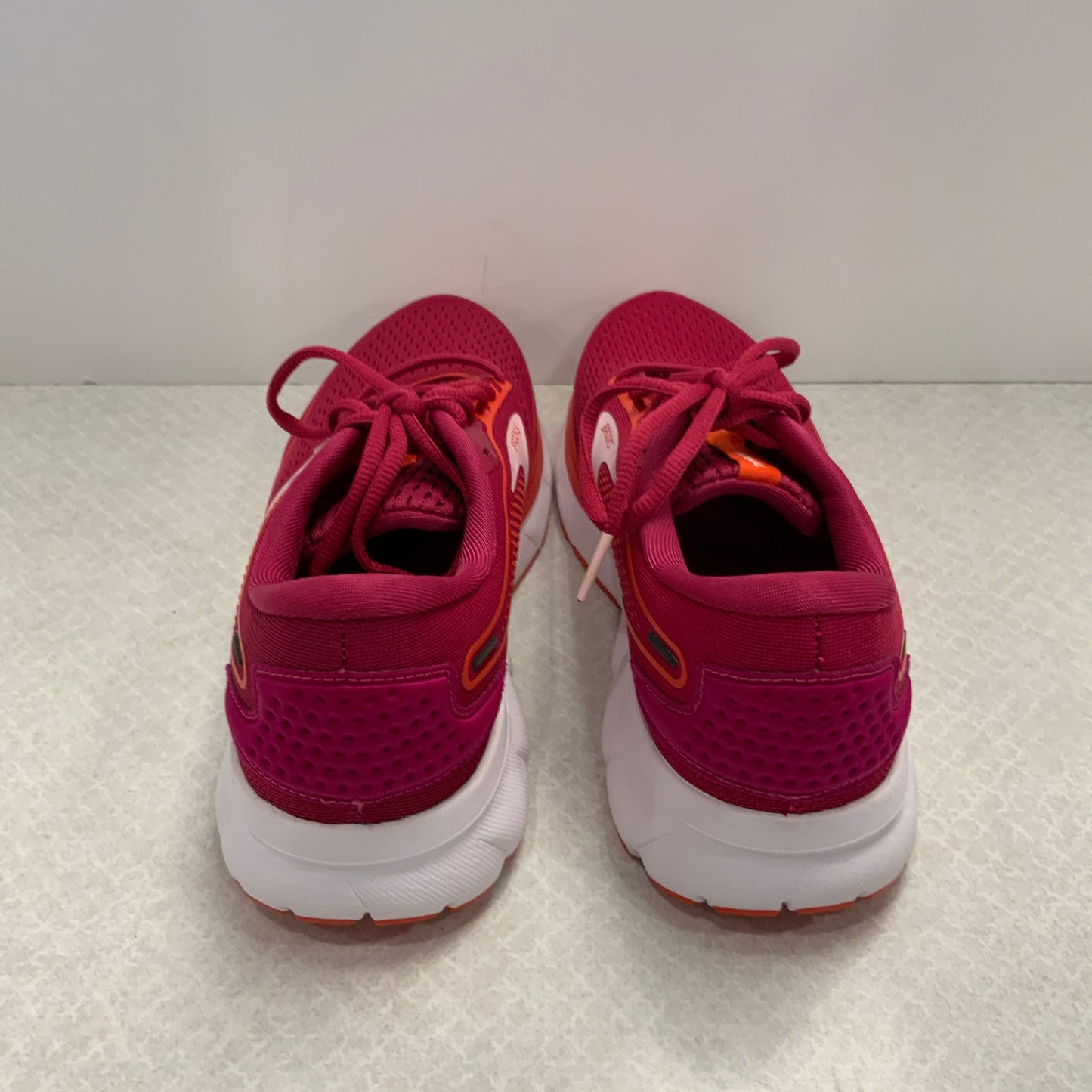 Red Shoes Athletic Brooks, Size 8
