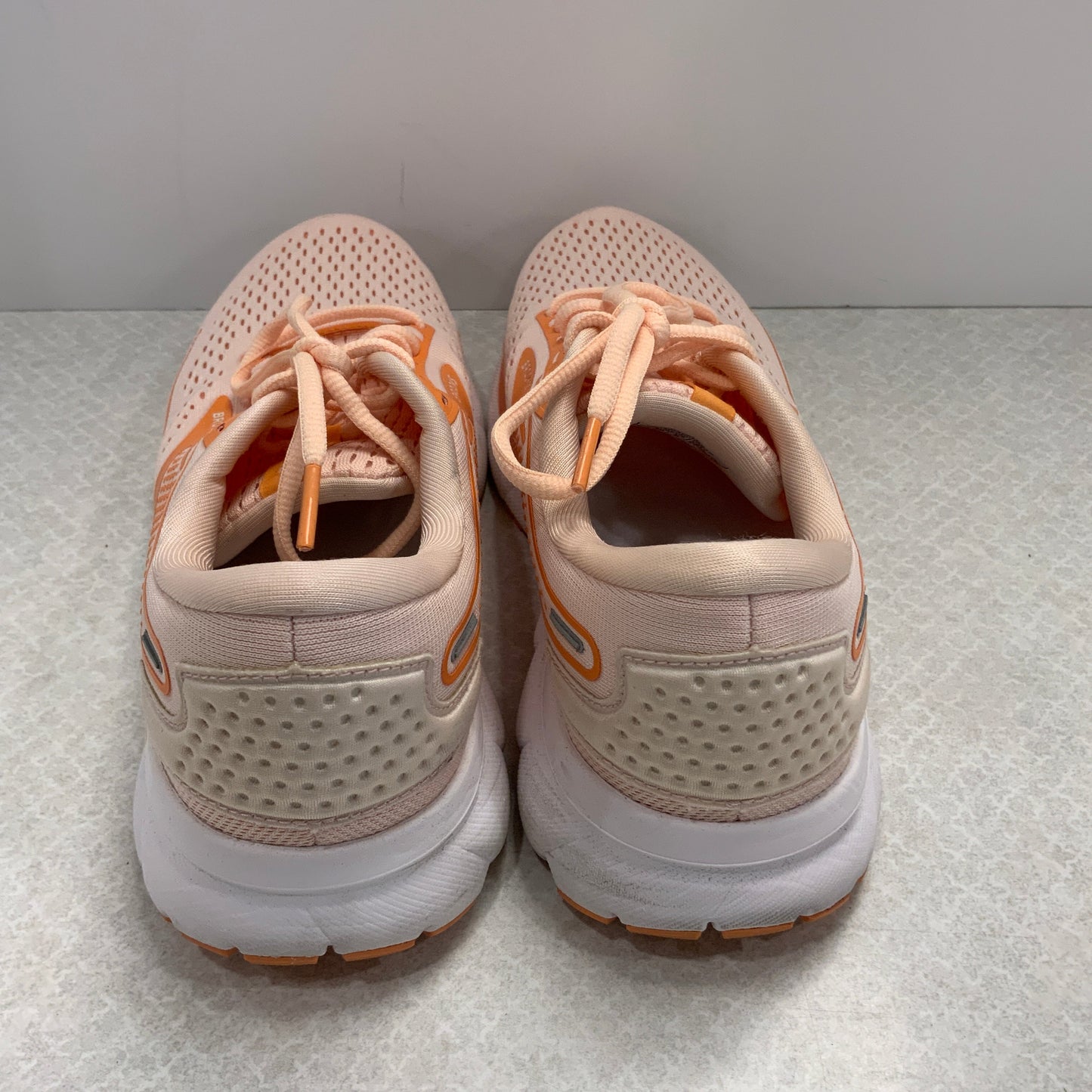Orange Shoes Athletic Brooks, Size 8
