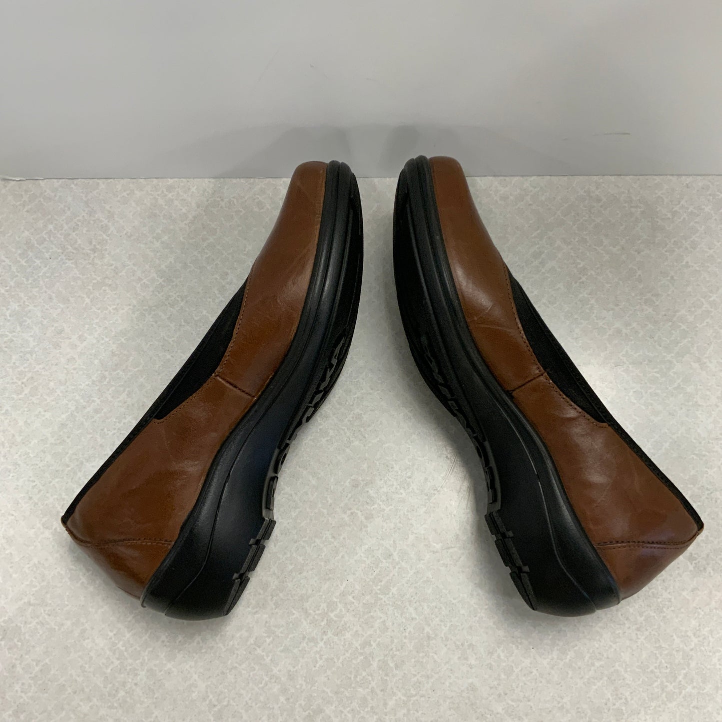 Brown Shoes Flats Romika, Size 7.5