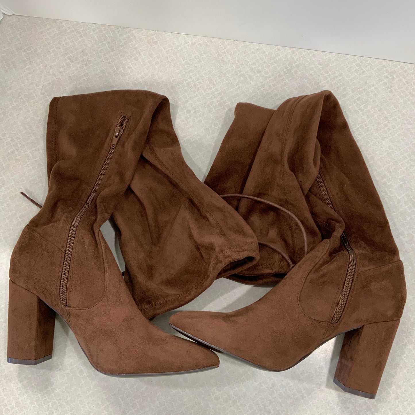 Boots Knee Heels By Shoedazzle In Brown, Size: 8.5