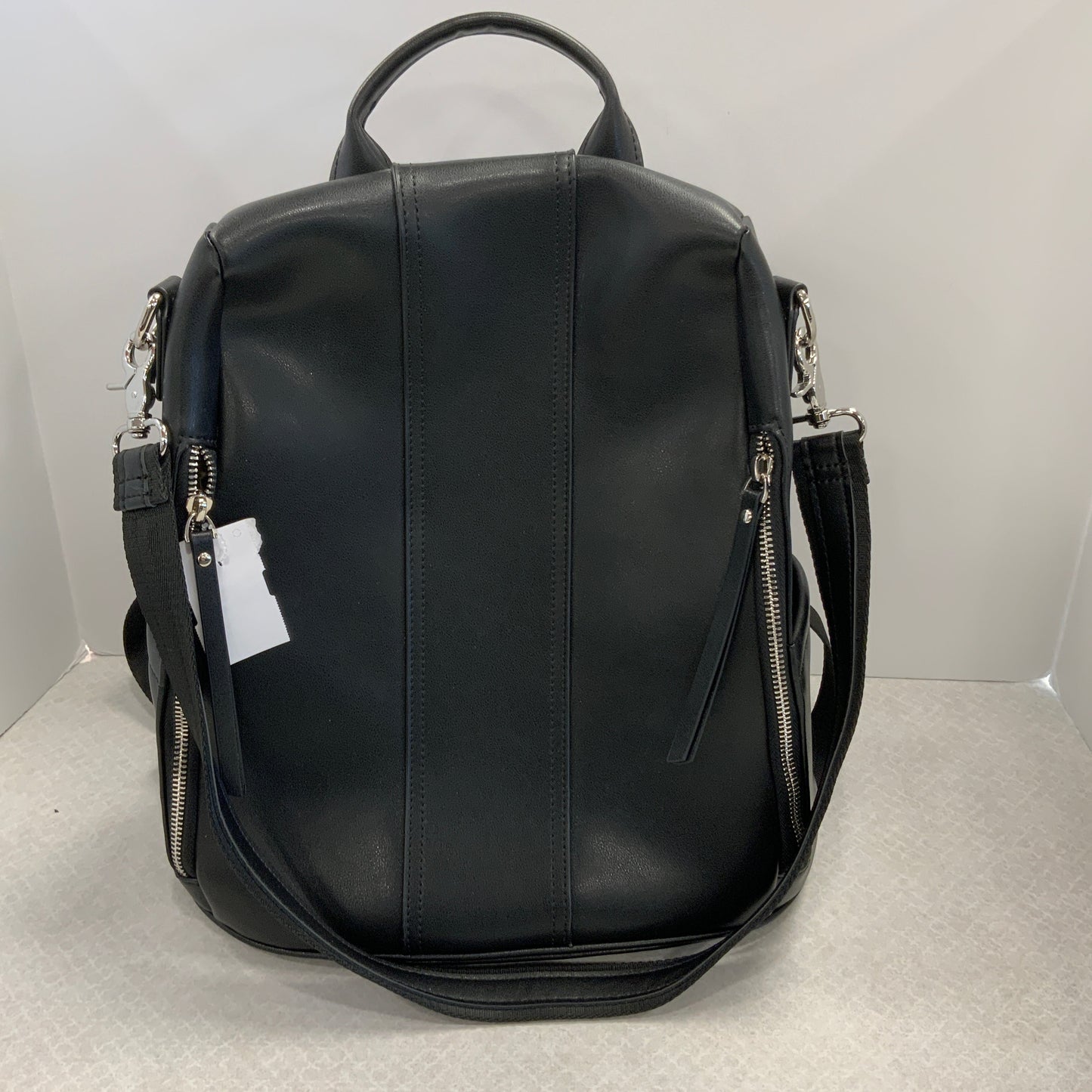 Backpack Leather By Clothes Mentor, Size: Medium