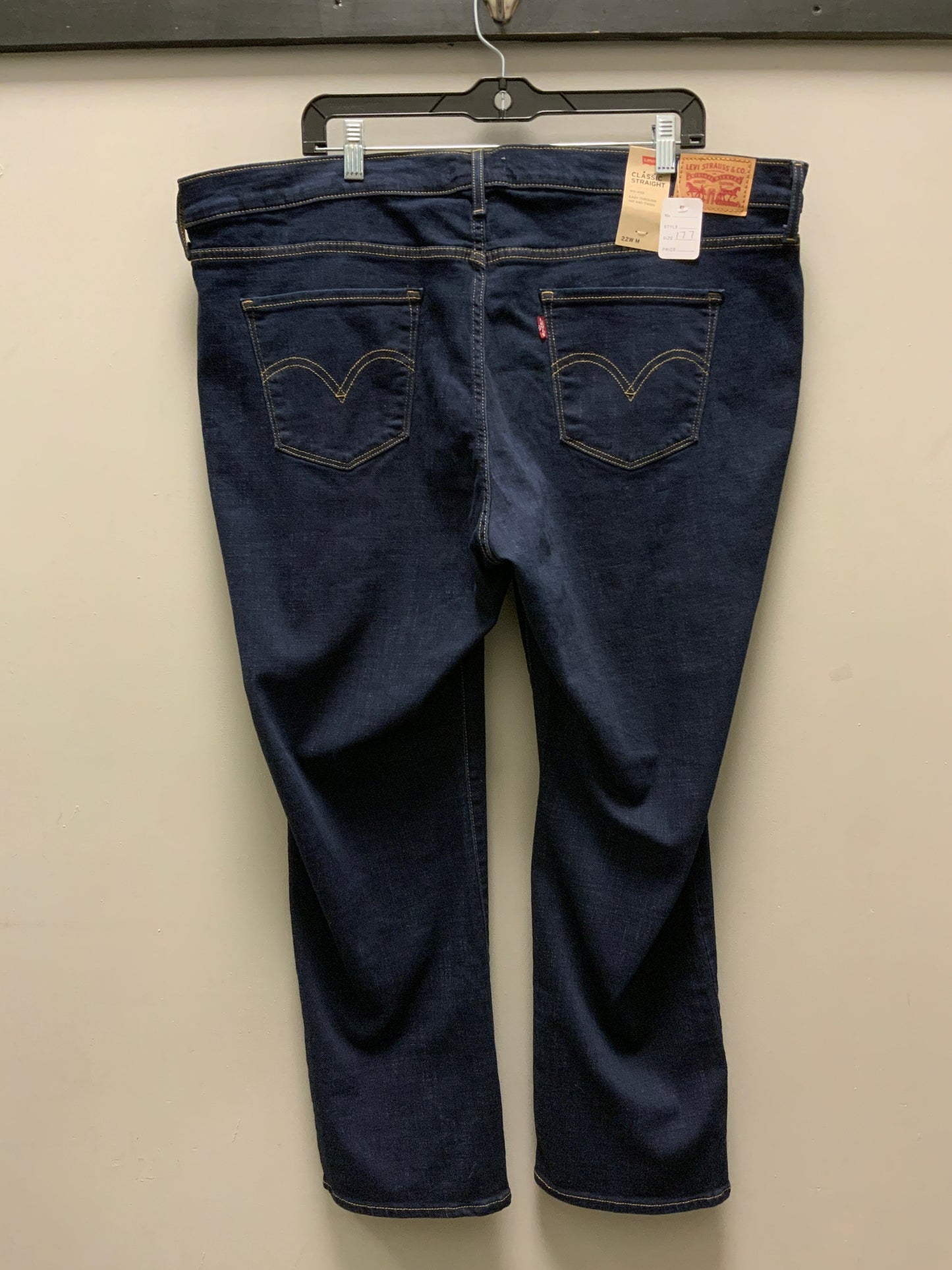 Jeans Straight By Levis In Blue Denim, Size: 22