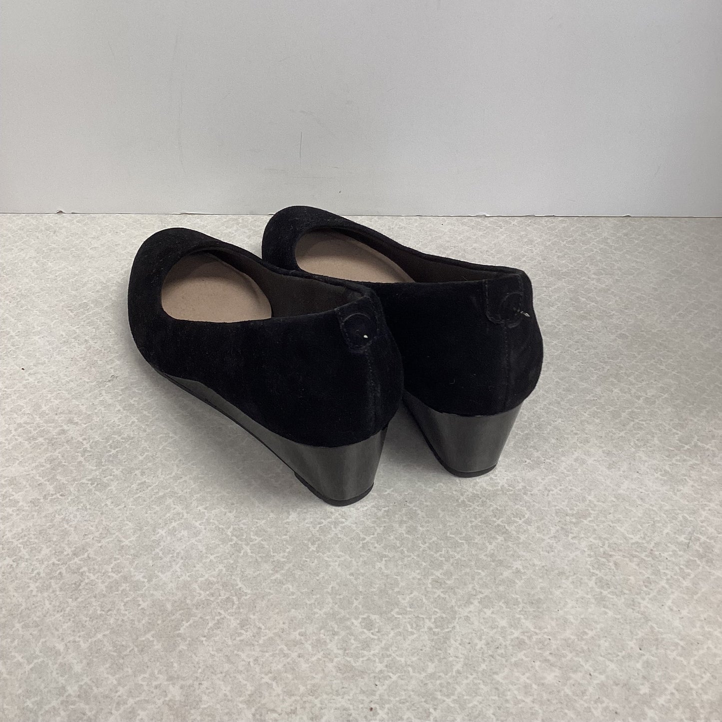 Shoes Heels Wedge By Clarks In Black, Size: 9