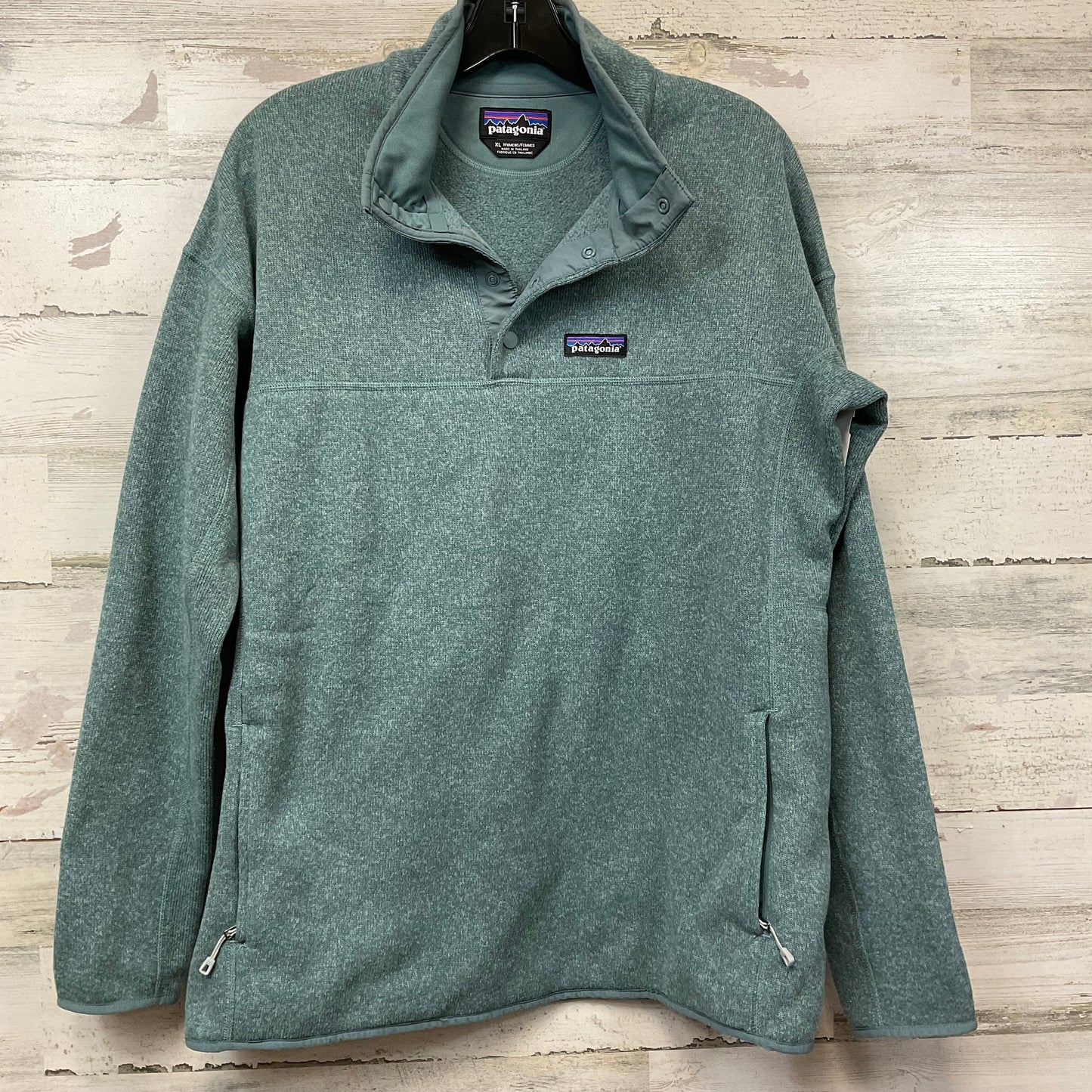 Sweatshirt Collar By Patagonia In Green, Size: Xl