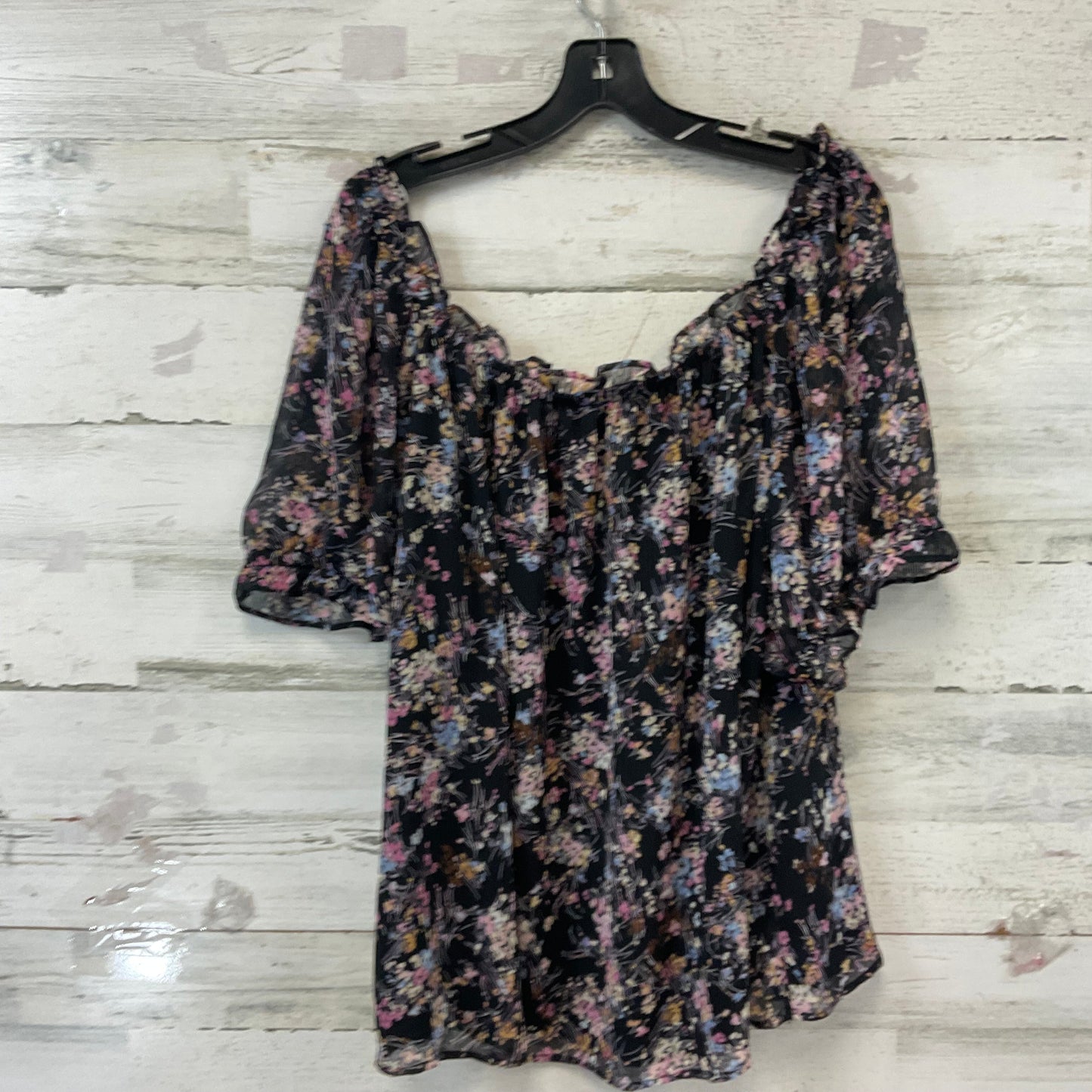 Blouse Short Sleeve By Cece In Black, Size: 3x