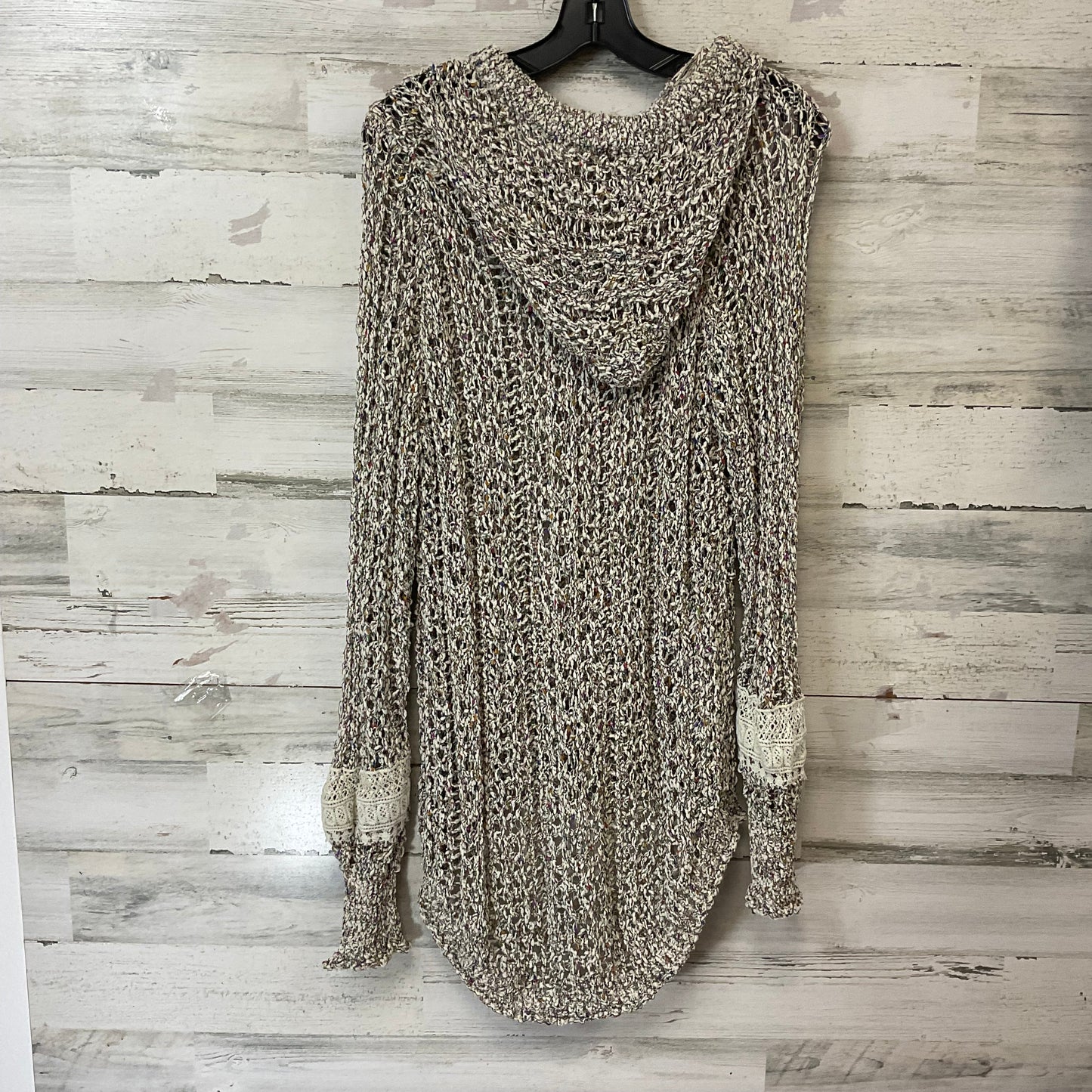 Top Long Sleeve By Pol In Cream, Size: L