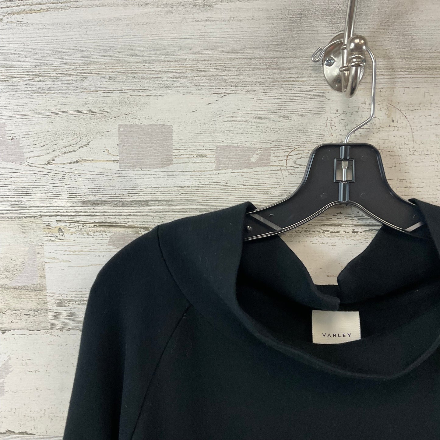 Top Long Sleeve By Varley In Black, Size: Xl