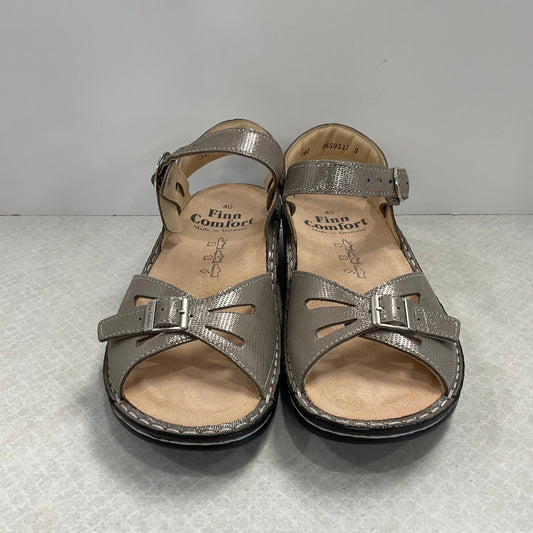 Sandals Flats By Finn Comfort  Size: 9