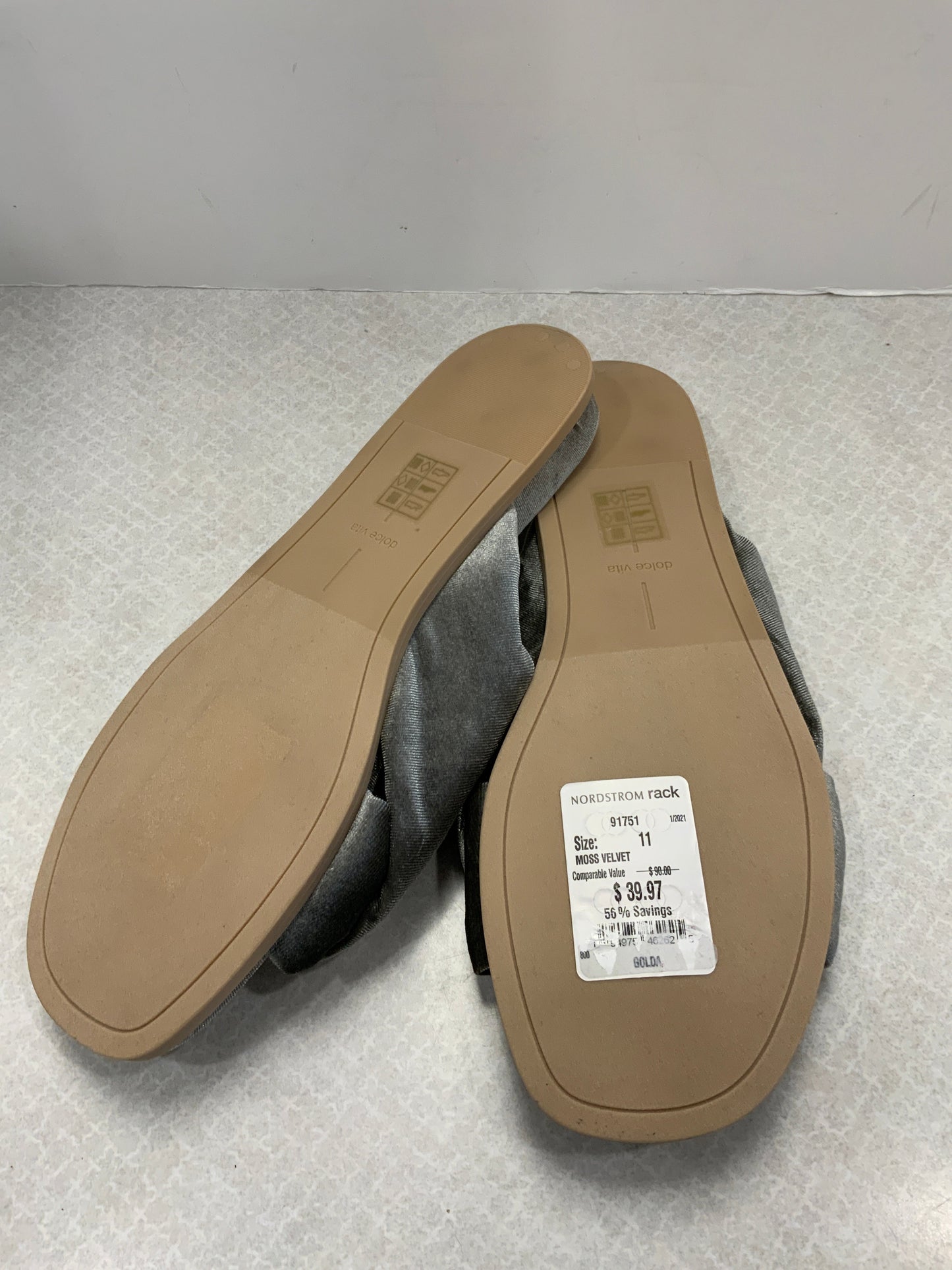 Grey Sandals Flats Dolce Vita, Size 11