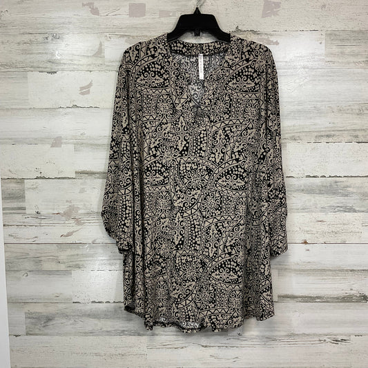 Top 3/4 Sleeve By Dear Scarlett In Black & Brown, Size: 3x