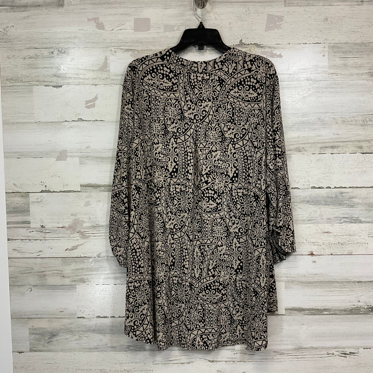 Top 3/4 Sleeve By Dear Scarlett In Black & Brown, Size: 3x