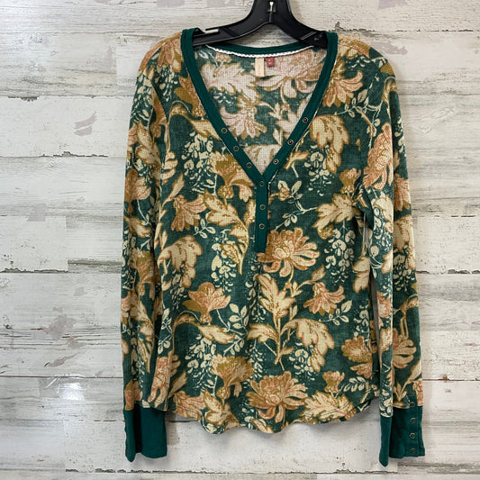 Top Long Sleeve By Pilcro In Green, Size: Xl