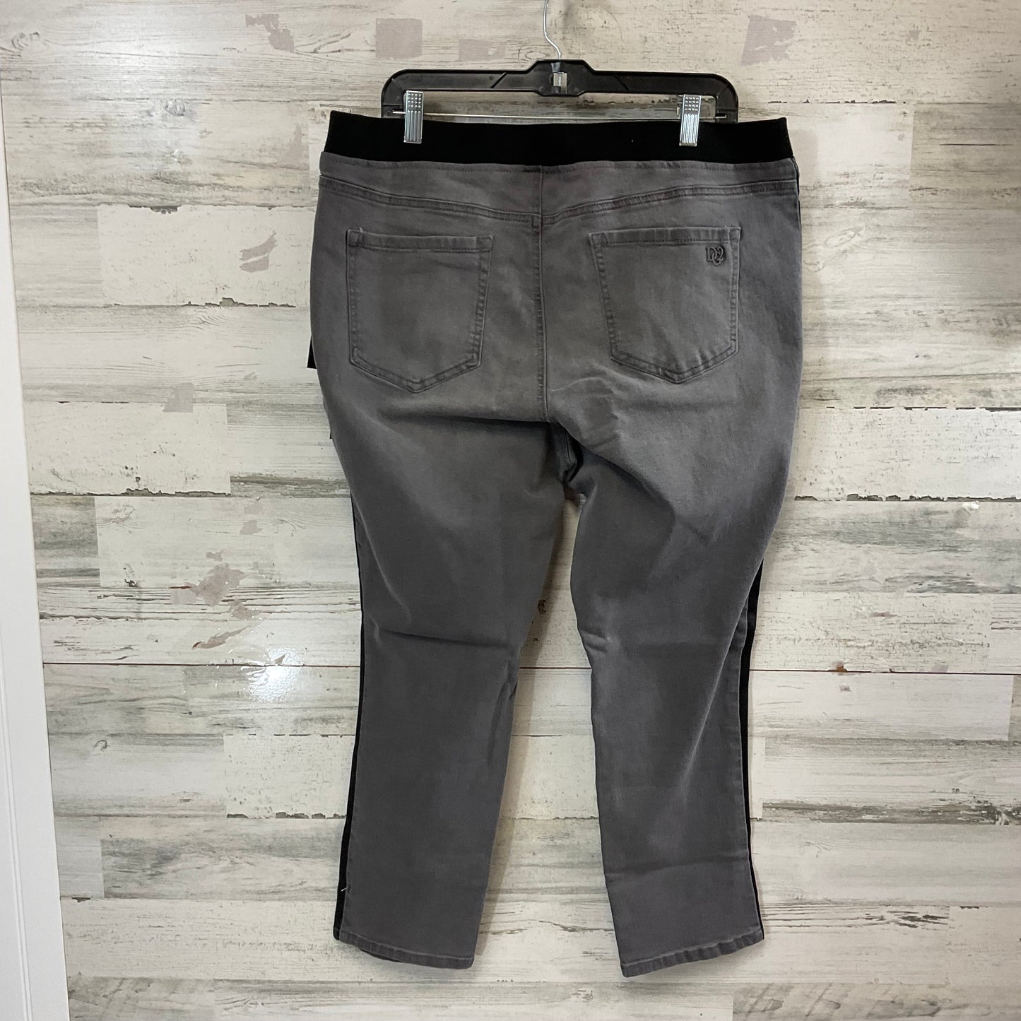 Jeans Skinny By Diane Gilman In Grey, Size: 1XP