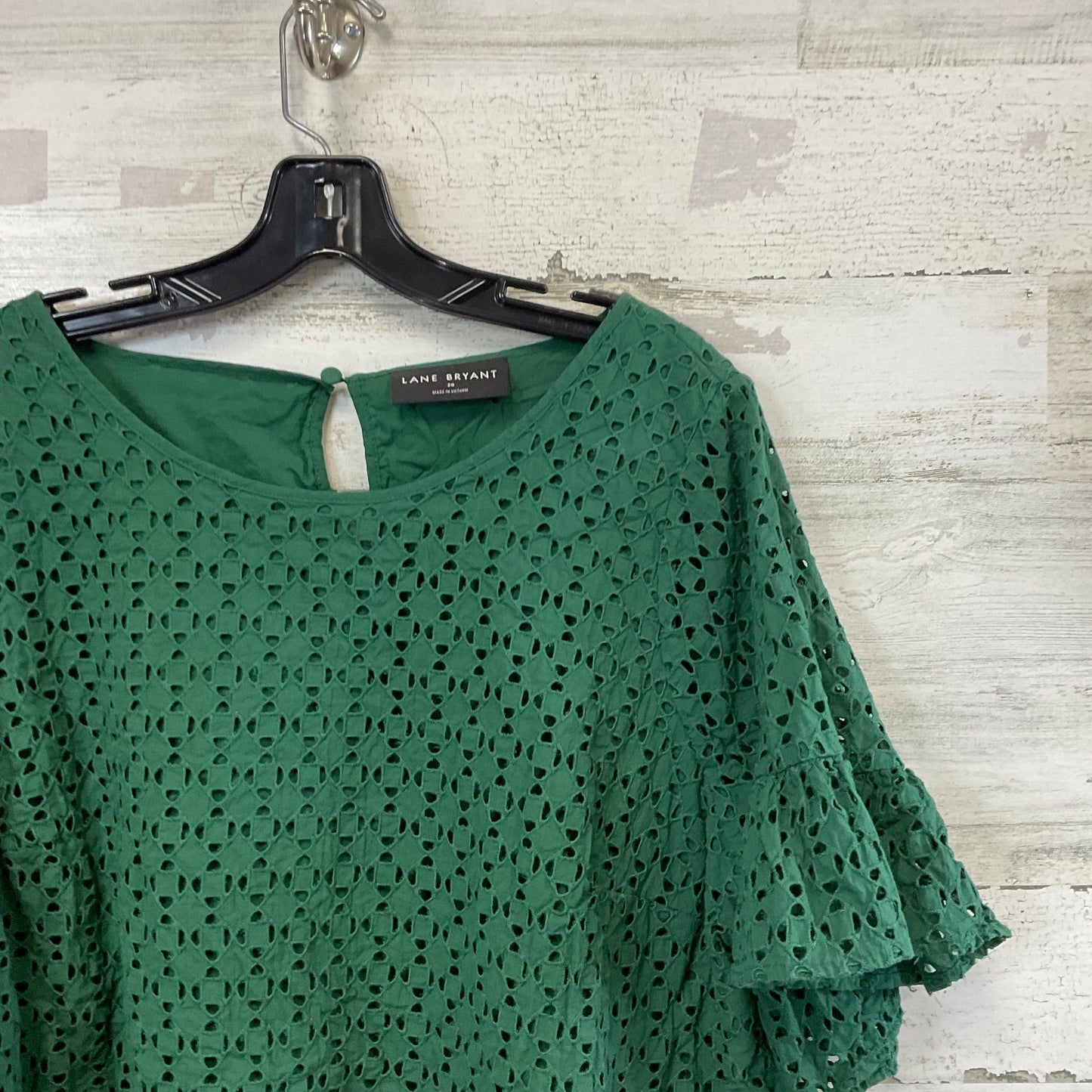 Top Short Sleeve By Lane Bryant In Green, Size: 2x