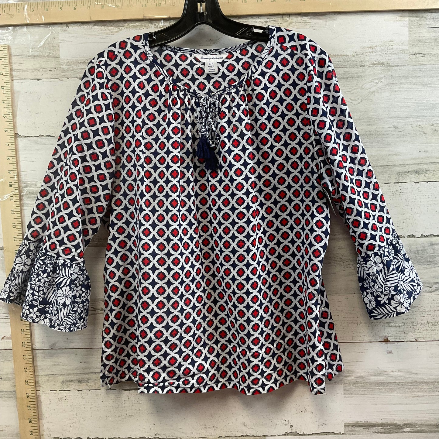 Blue & Red Top 3/4 Sleeve Tommy Bahama, Size S