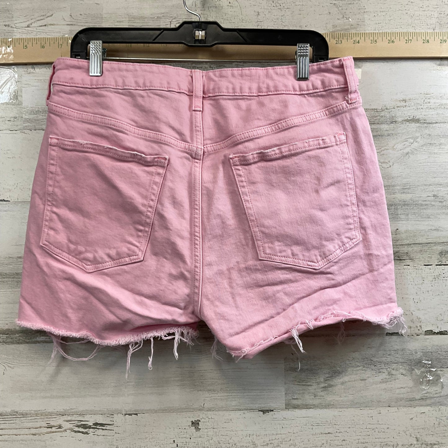 Pink Shorts Old Navy, Size 14