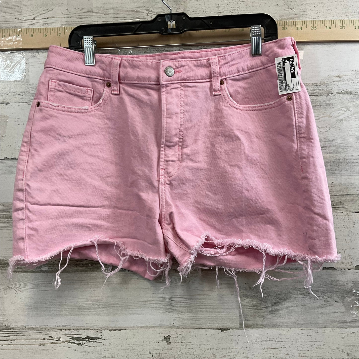 Pink Shorts Old Navy, Size 14