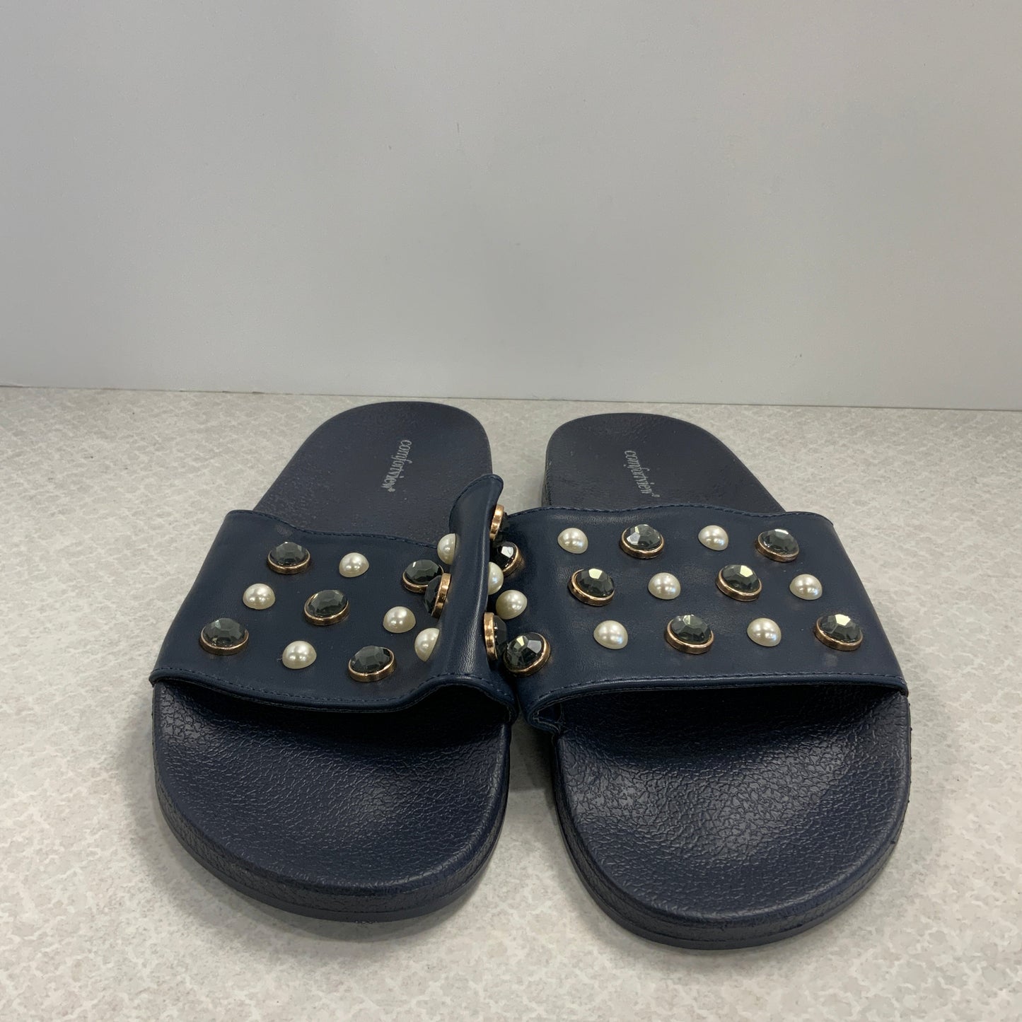 Navy Sandals Flats Comfortview, Size 10