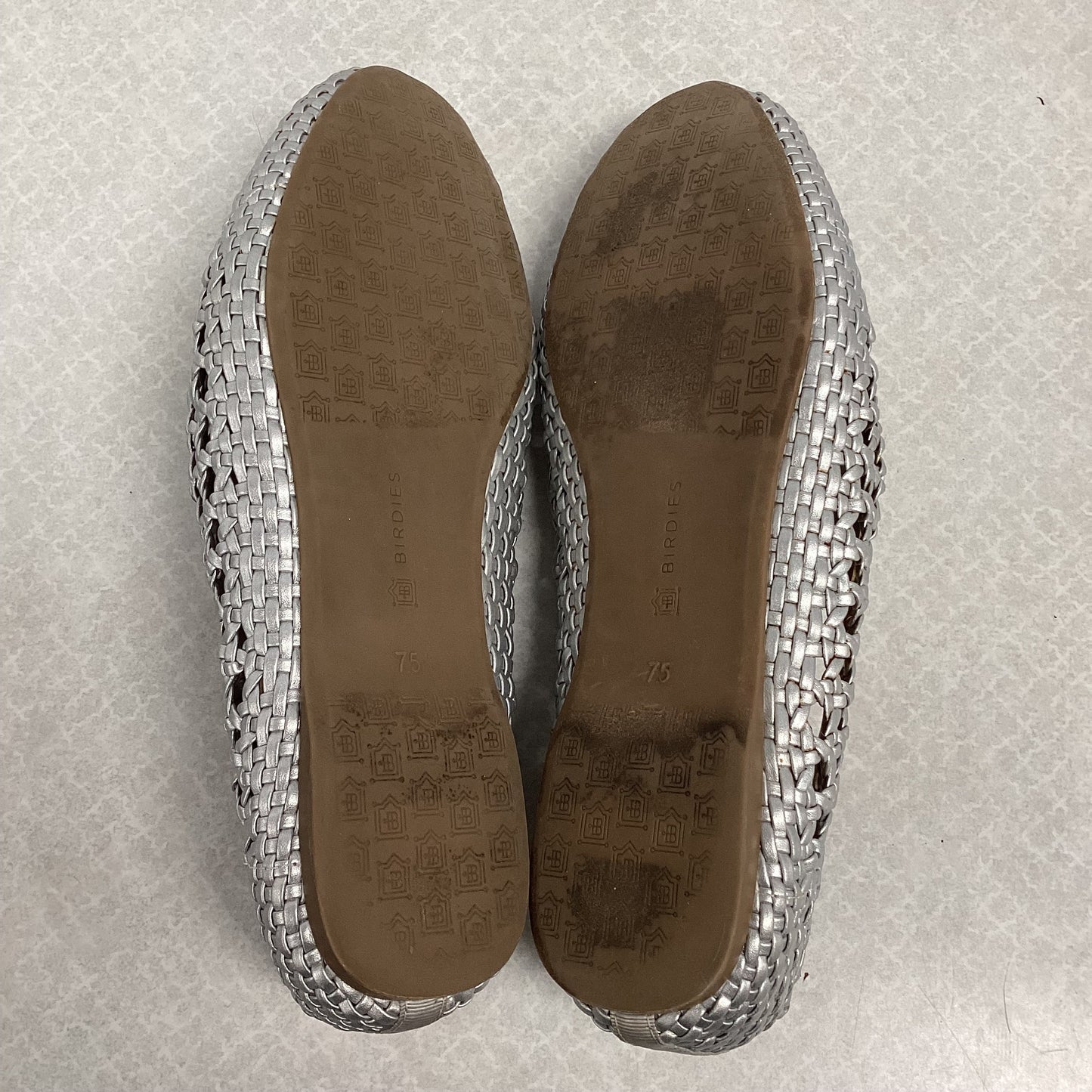 Silver Shoes Flats Birdies, Size 7.5