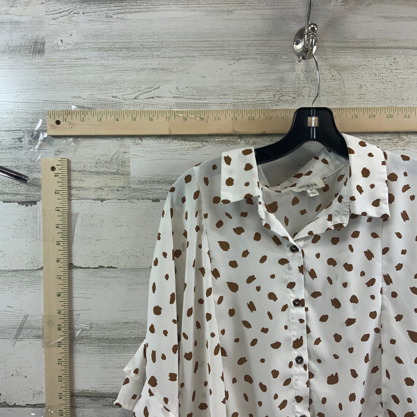 Brown & White Blouse Short Sleeve Umgee, Size M