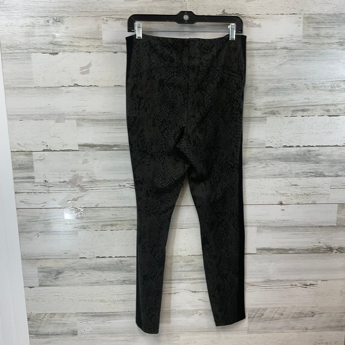 Pants Leggings By Lysse In Black & Green, Size: L