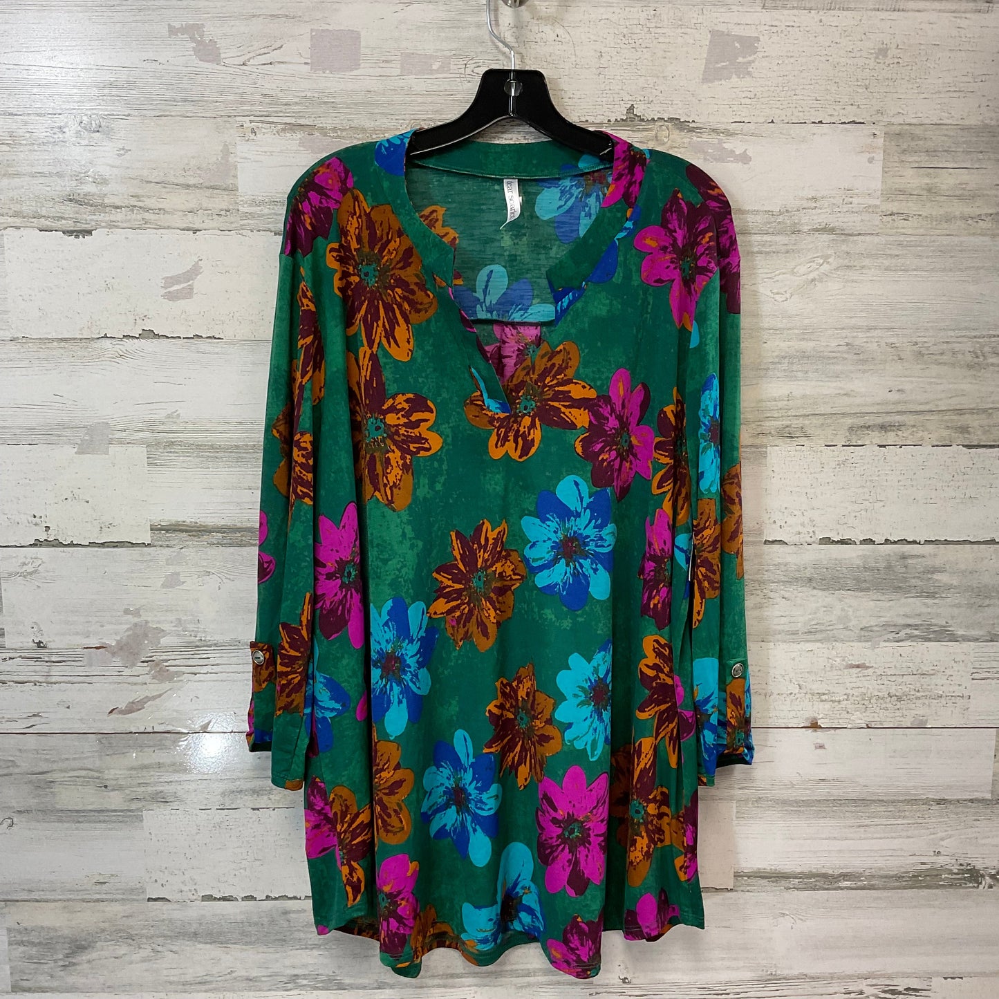 Top Long Sleeve By DEAR SCARLETT In Green, Size: 3x