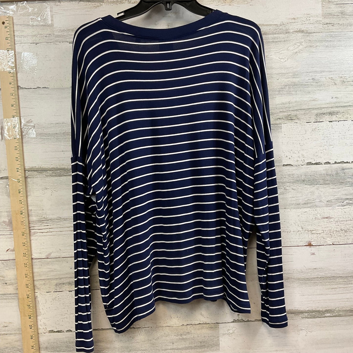 Blue & White Top Long Sleeve Basic Cabi, Size M