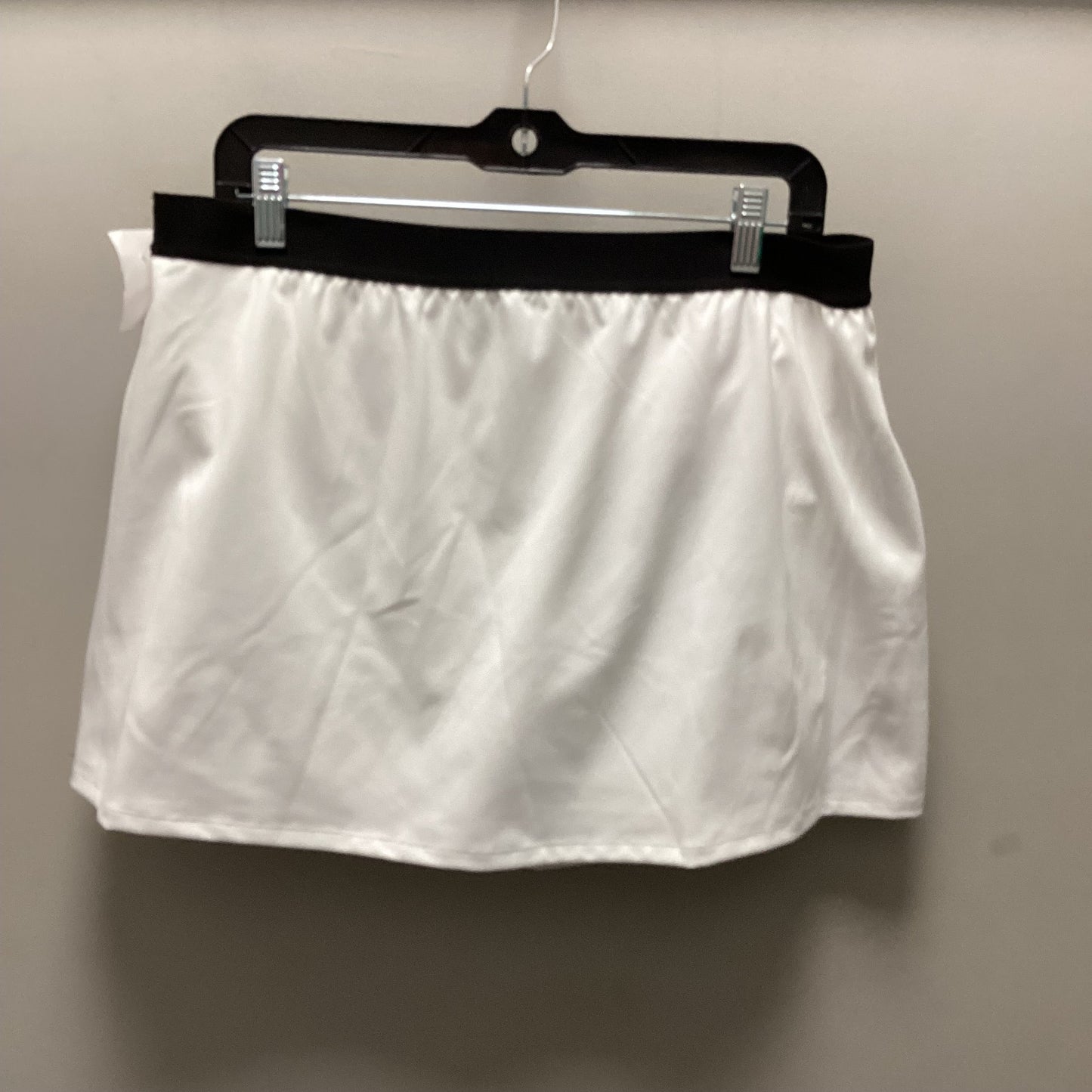 Athletic Skort By Reebok In White, Size: Xl