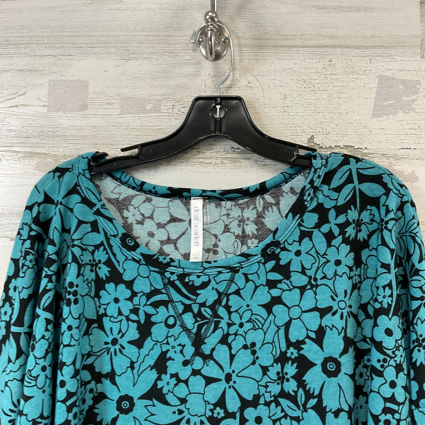 Top Long Sleeve By DEAR SCARLETT In Blue, Size: 3x